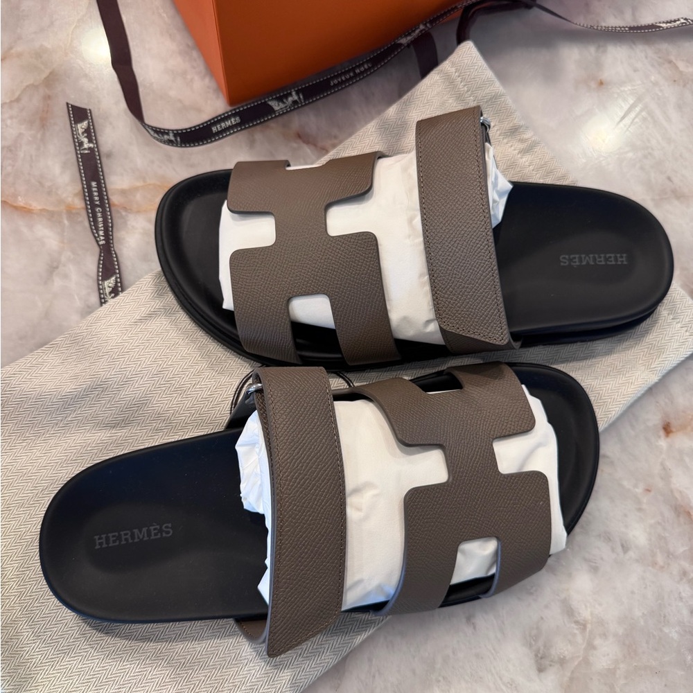 Hermes Chypre Sandal Étoupe Size 40 WORN ONCE